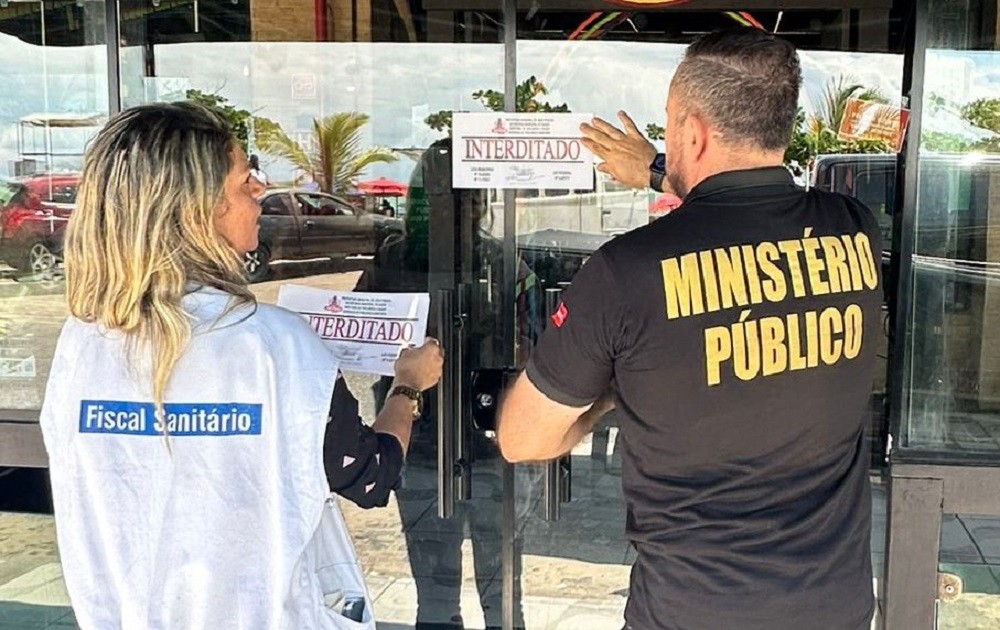 Restaurante na orla de João Pessoa é interditado após fiscalização identifcar irregularidades sanitárias 
