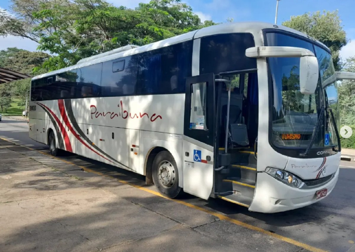 Dez ônibus da linha Juiz de Fora-Matias Barbosa são retirados de cisculação após reclamações dos usuários