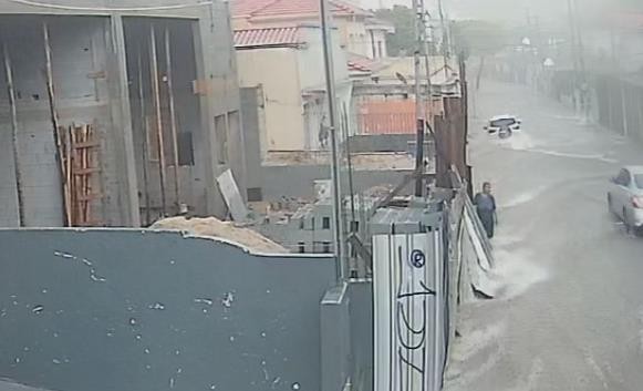 Mulher de 60 anos que ia visitar irmã morre ao ser arrastada por enxurrada e ficar presa sob carro no Mandaqui, Zona Norte de SP 