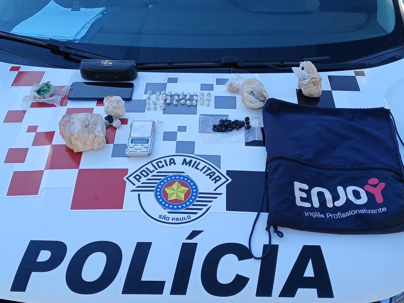 Idoso é preso e adolescente acaba apreendido com mais de 60 porções de drogas,em Lucélia