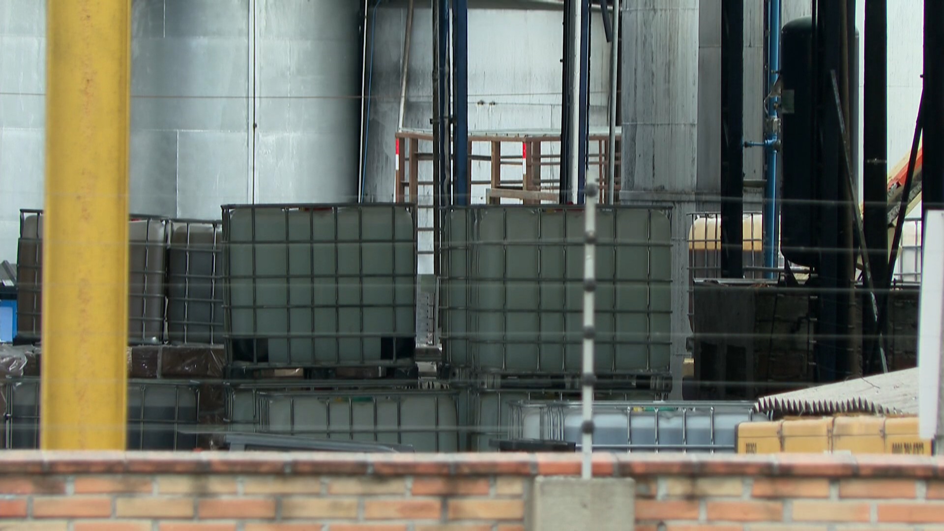 Ex-funcionários de empresa do PR são suspeitos de espionagem industrial por repassarem informações sigilosas para concorrente em SC