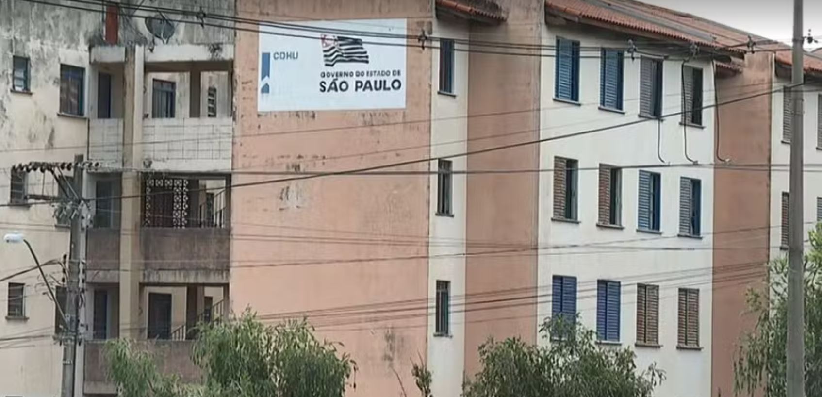 Menino sofre queimaduras graves após ser deixado sozinho e tentar cozinhar no interior de SP