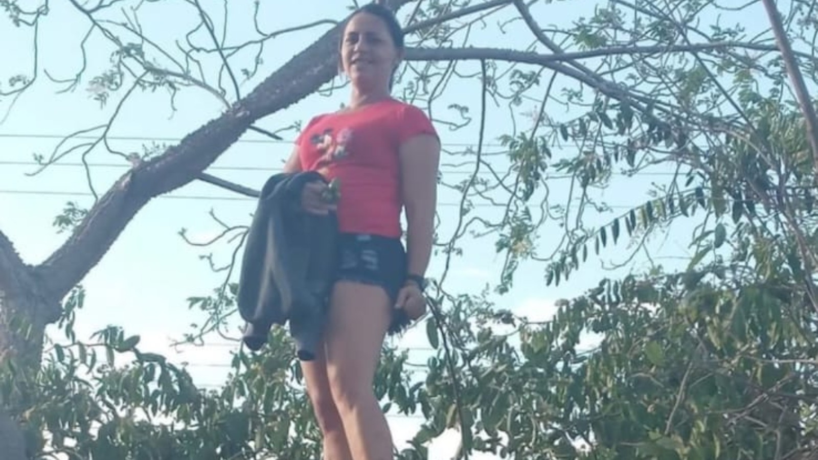 Mulher morre após ser esfaqueada por homem em praça no interior do Ceará