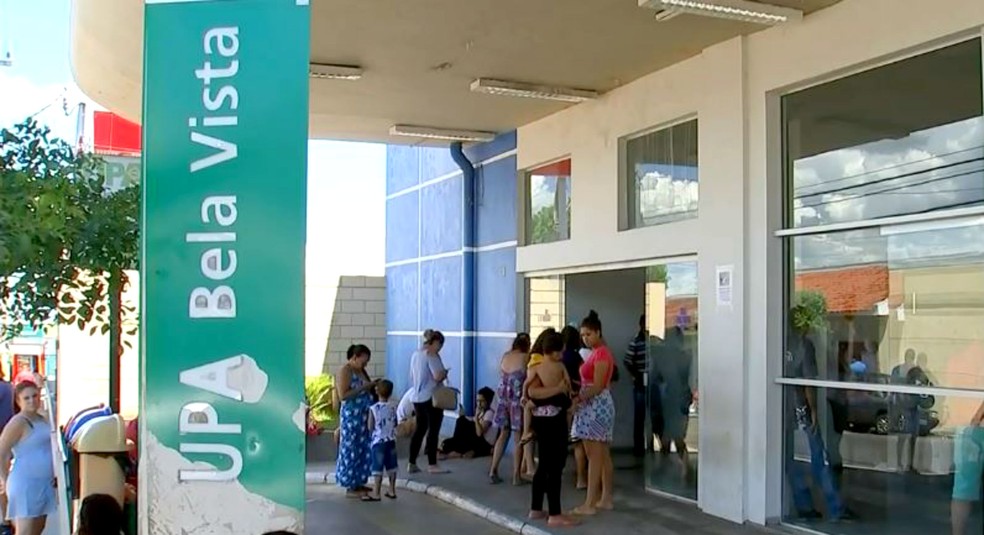 Menino foi atendido três vezes na Unidade de Pronto Atendimento (UPA) do Bela Vista, em Bauru  — Foto: TV TEM/Reprodução