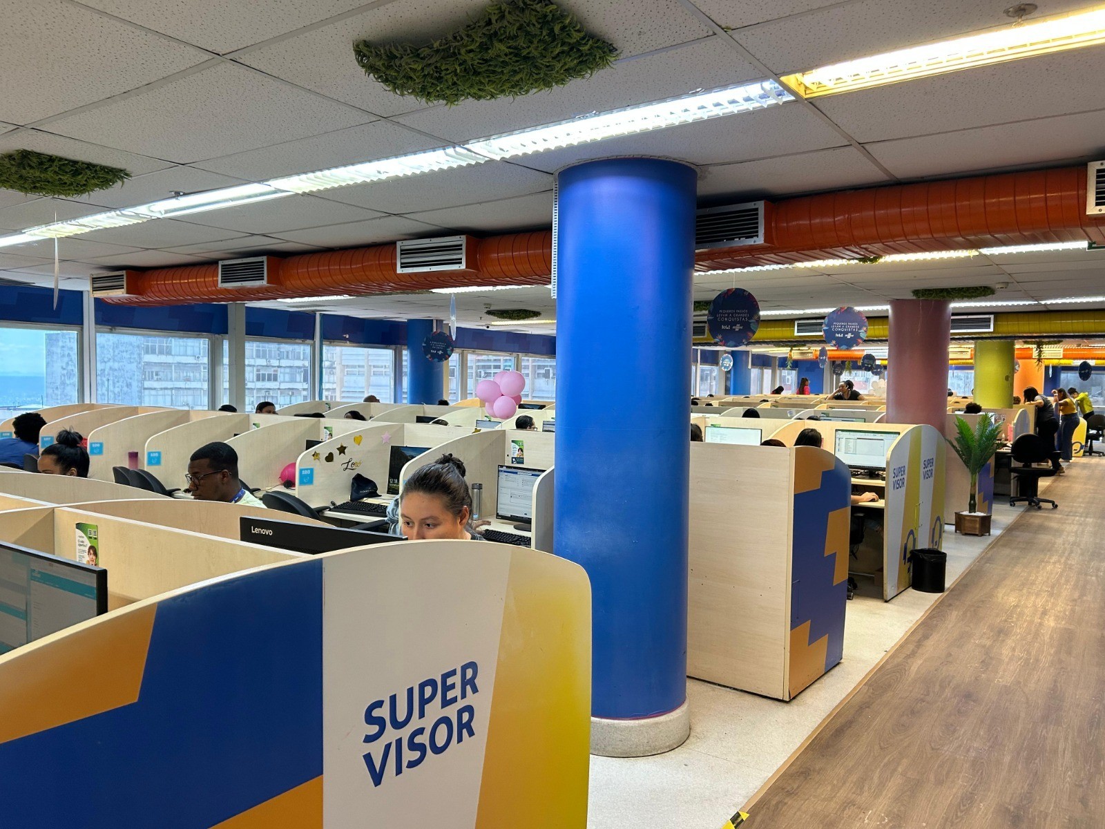 Empresa de telemarketing oferece 350 vagas em Feira de Santana; veja como se candidatar