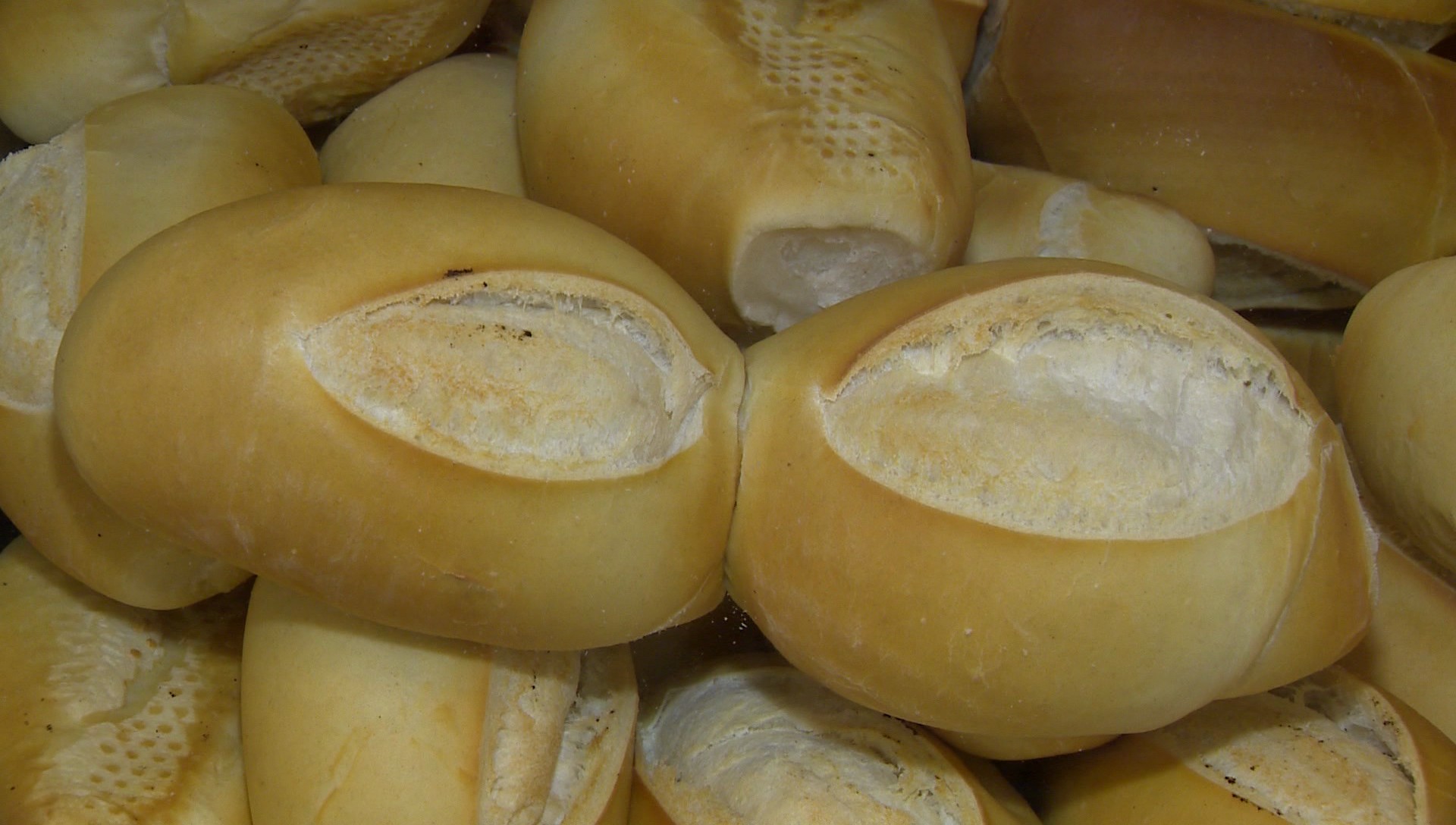 Preço do pão francês tem variação de mais de 100% em padarias de João Pessoa, diz Procon-JP