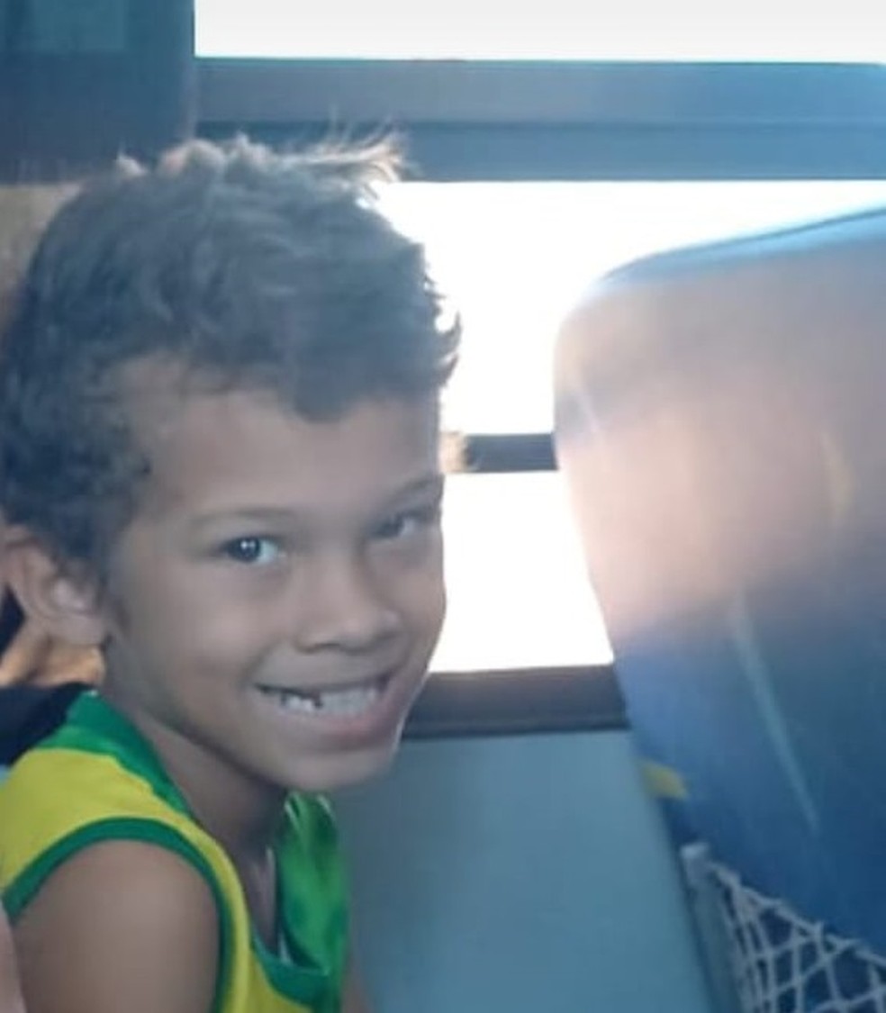 Alejandro Emanuel Nascimento de Almeida, de 7 anos, morreu afogado no rio Parnaíba, na cidade de Murici dos Portelas — Foto: Corpo de Bombeiros
