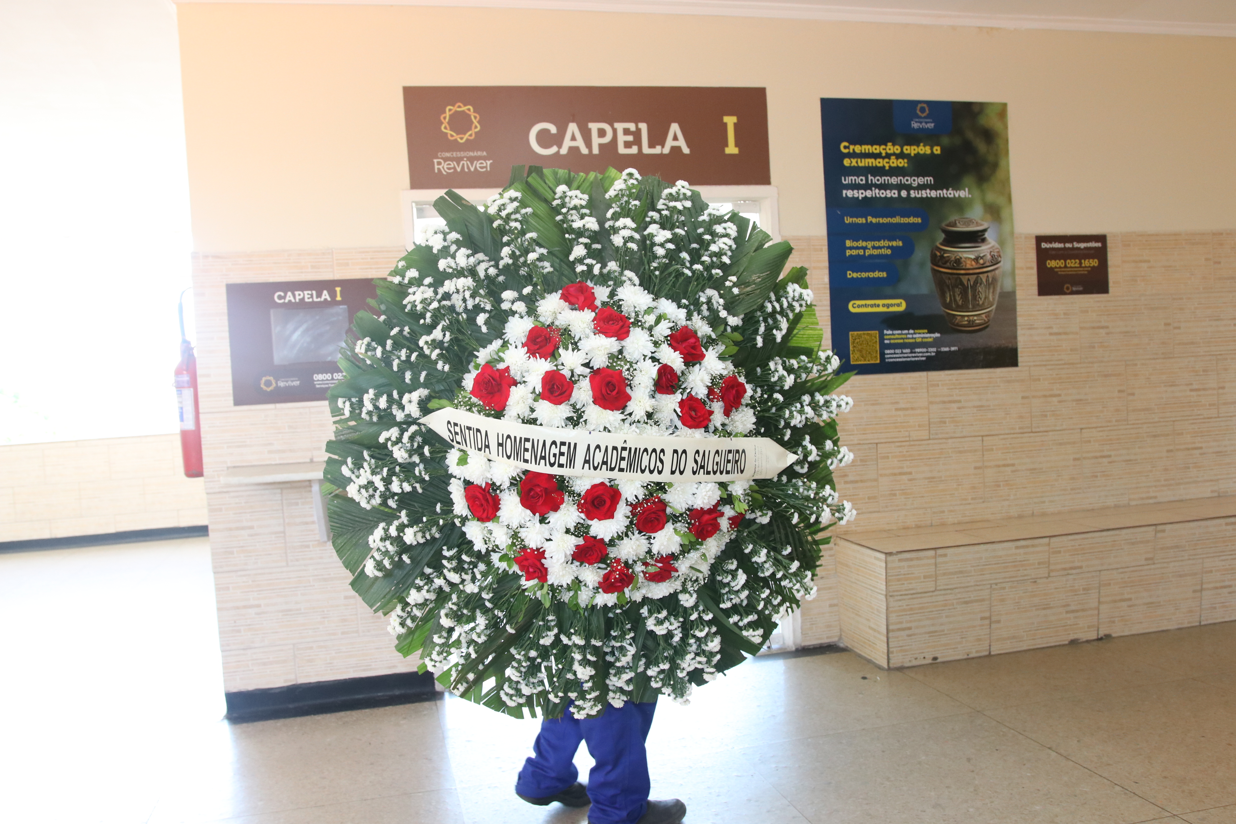 Corpo de Haroldo Costa é velado no Cemitério São Francisco Xavier, no Rio