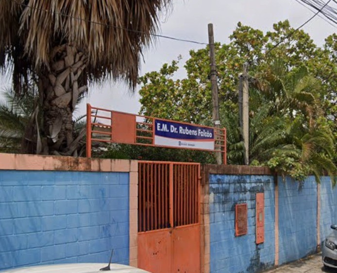 Escola municipal é atingida por disparos em Nova Iguaçu; ninguém se feriu