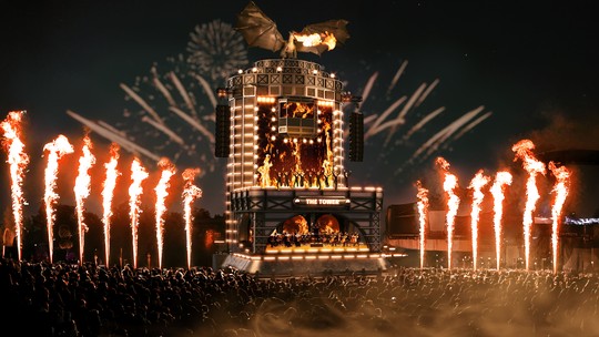 The Town 2025 terá espetáculo de dança, luzes, pirotecnia e dragão em torre de 25 metros - Venda geral de ingressos começa em 27 de maio; inteira sairá por R$ 975 e a meia, por R$ 487,50.