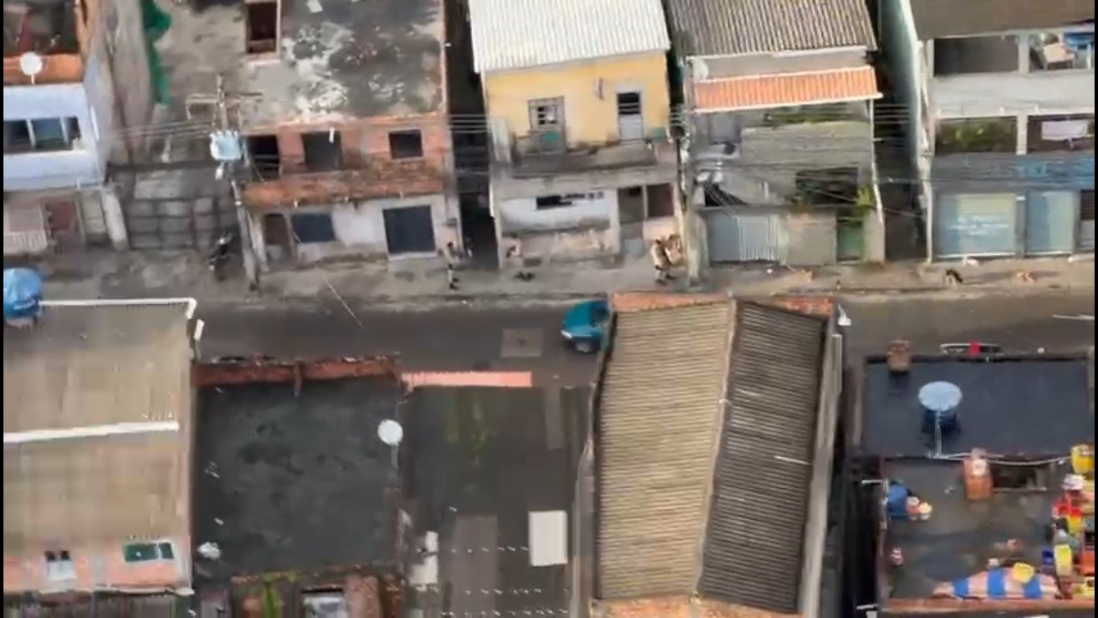 Cabeça humana é encontrada dentro de lata em bairro que enfrenta onda de violência no subúrbio de Salvador