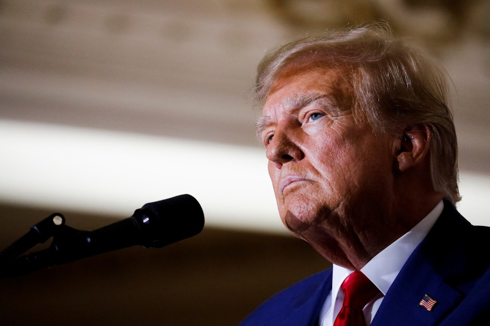 Donald Trump durante discurso a apoiadores em 4 de abril de 2023 — Foto: Marco Bello/Reuters