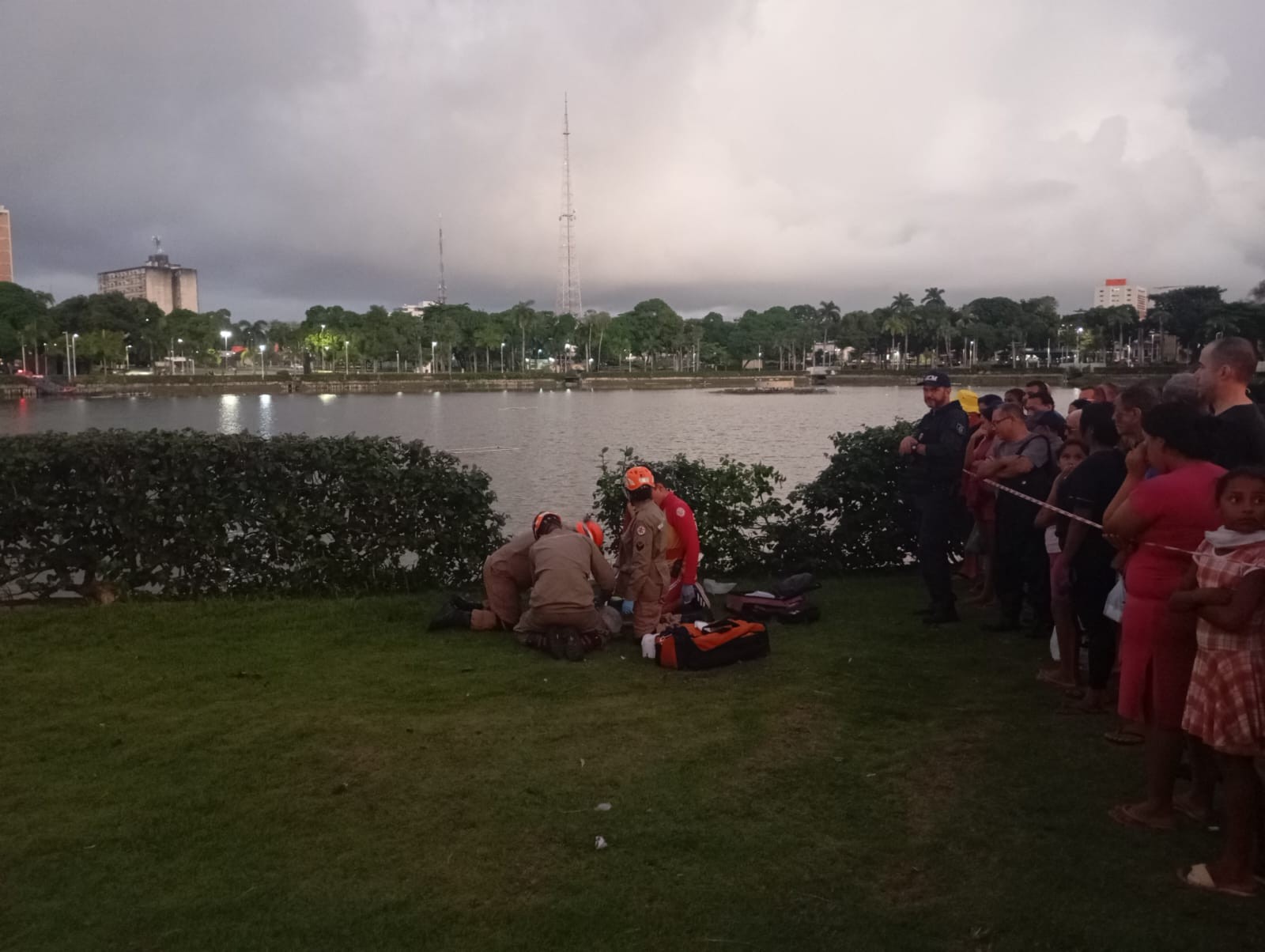 Homem morre após escorregar e cair na Lagoa, em João Pessoa