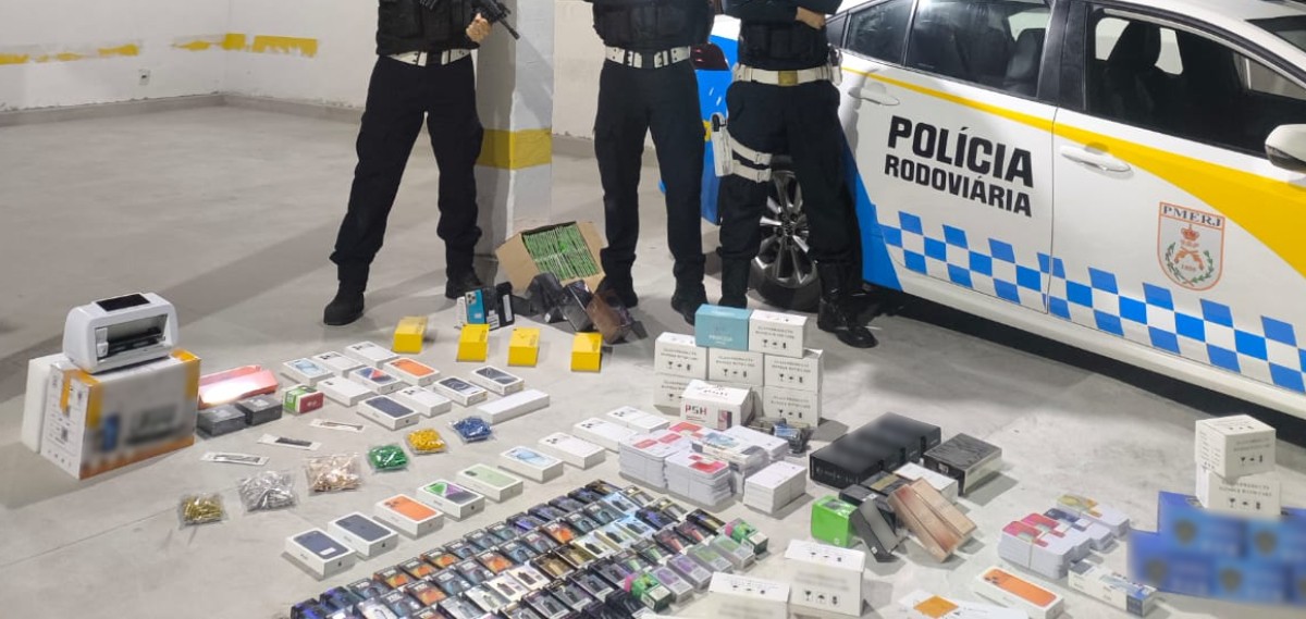 Carga de produtos contrabandeados é apreendida na RJ-145, em Piraí 