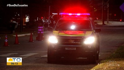 Estudantes ficam feridas após serem atropeladas em faixa de pedestres