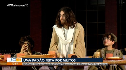 Espetáculo da Paixão de Cristo emociona o público na Praça dos Girassóis, em Palmas