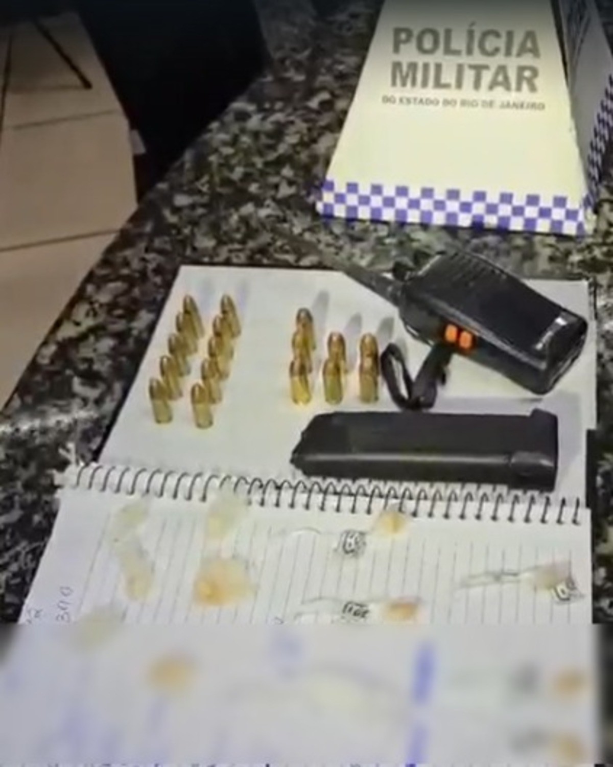 Drogas, munições e material para o tráfico são apreendidos em Paracambi