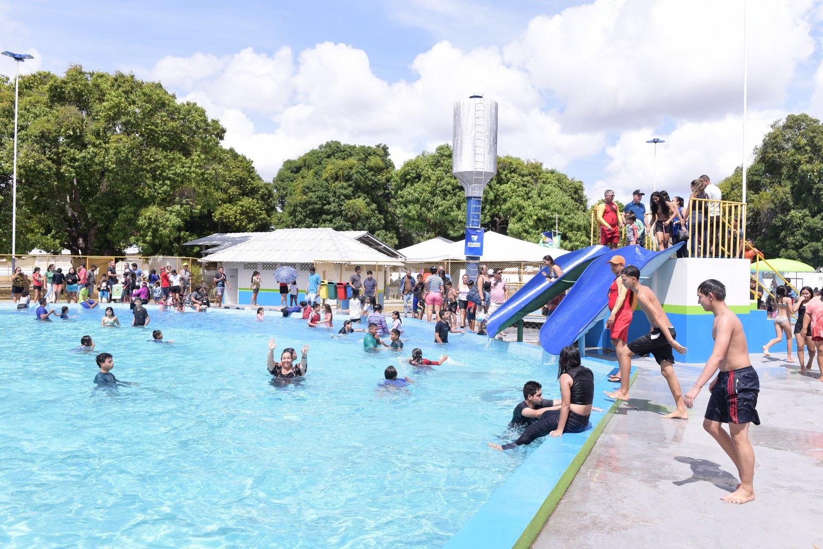 Parque aquático do bairro Caranã volta a funcionar após mais de 20 anos fechado em Boa Vista