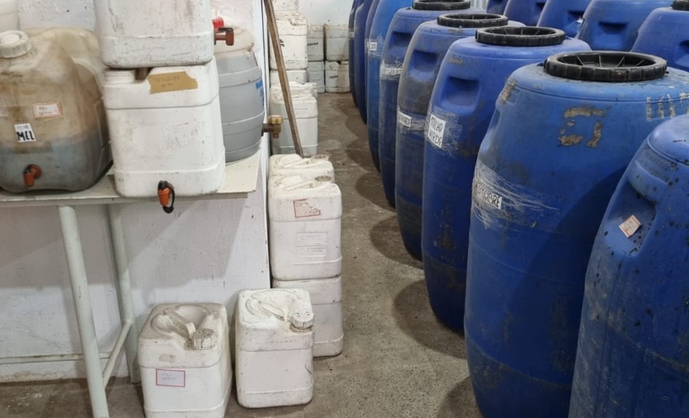 Ministério da Agricultura apreende mais de 21 mil litros de bebidas irregulares no Ceará — Foto: Divulgação/MAPA