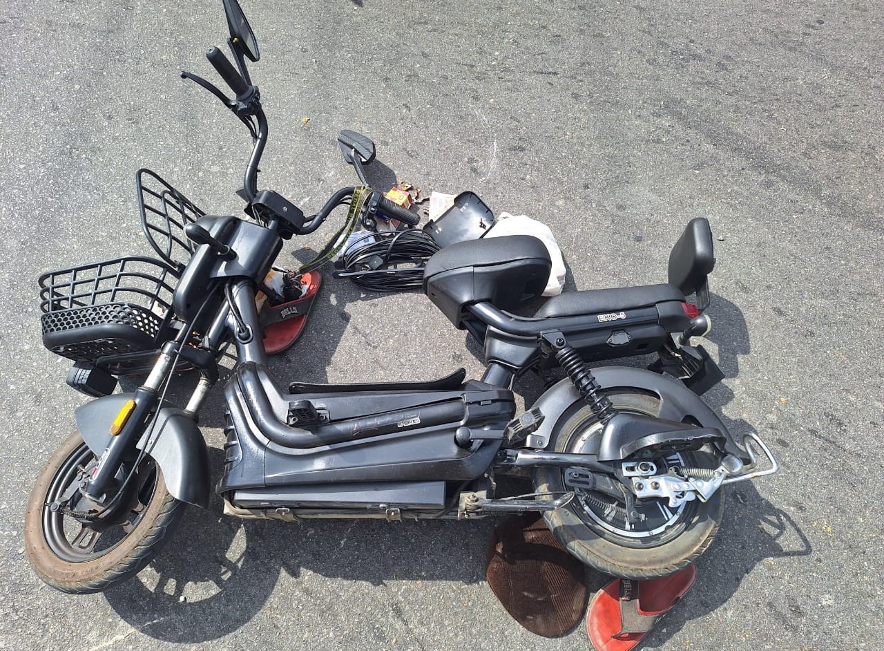 Idoso de 83 anos cai de moto elétrica e morre ao ser atropelado por carro em Camboriú