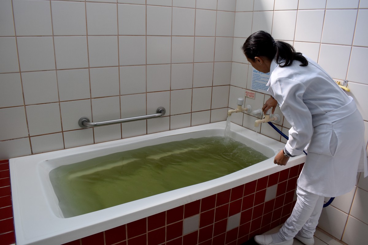 Piscina de água mineral alivia dias quentes no Paraná - Blog Quanto Custa  Viajar