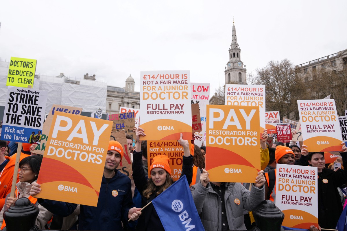 UK sees unprecedented public health doctors strike | World