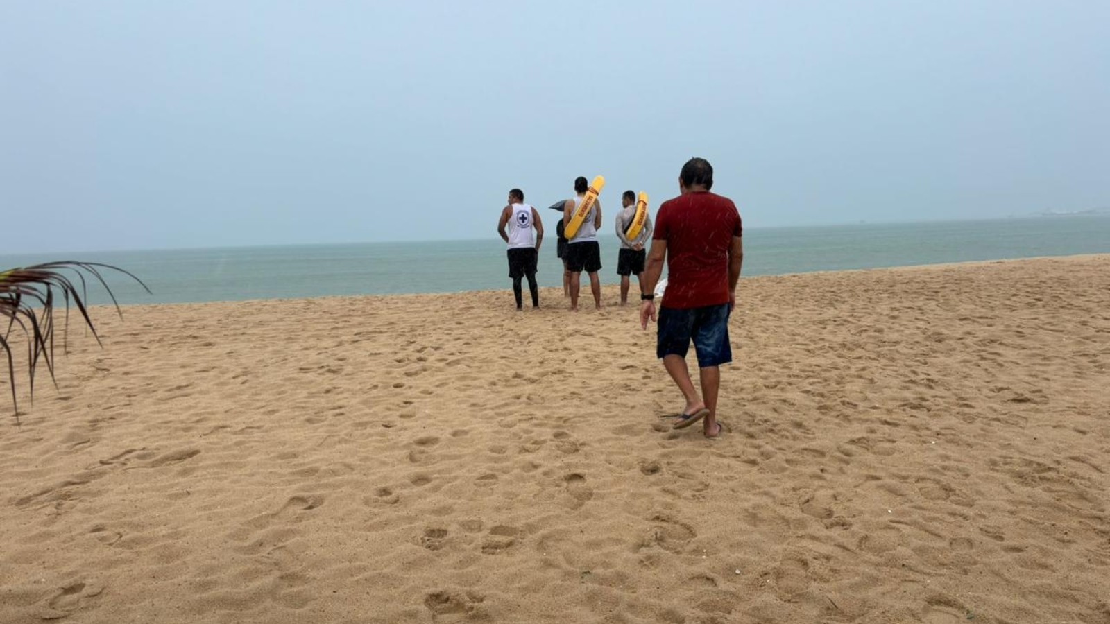 Idoso morre afogado em praia de Fortaleza