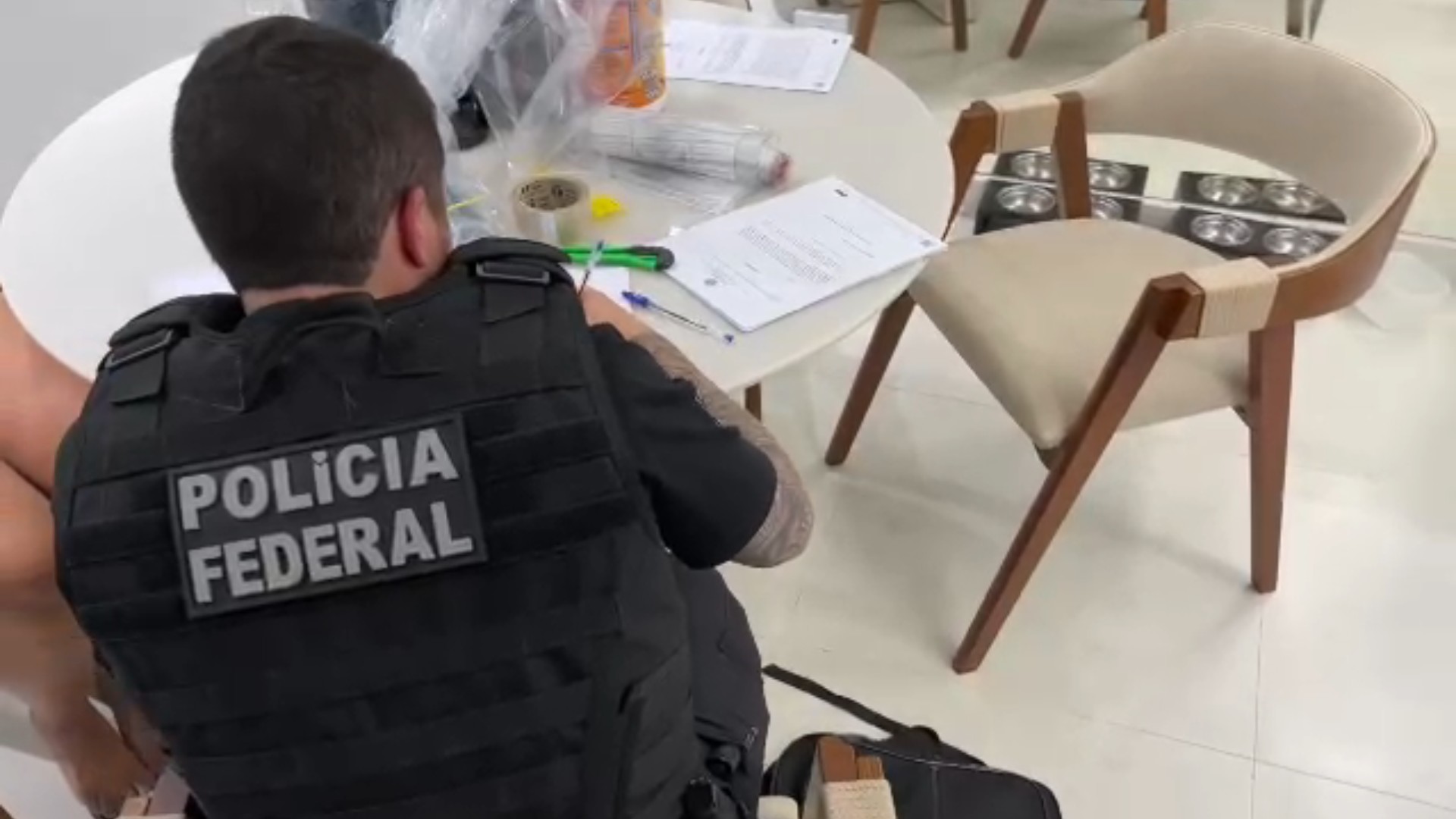 Polícia Federal faz operação contra suspeitos de fabricar notas falsas em Várzea Paulista