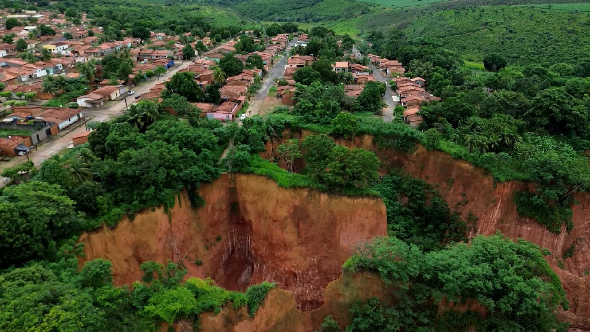 Voçorocas avançam em Buriticupu e deixam moradores com medo de perder suas casas