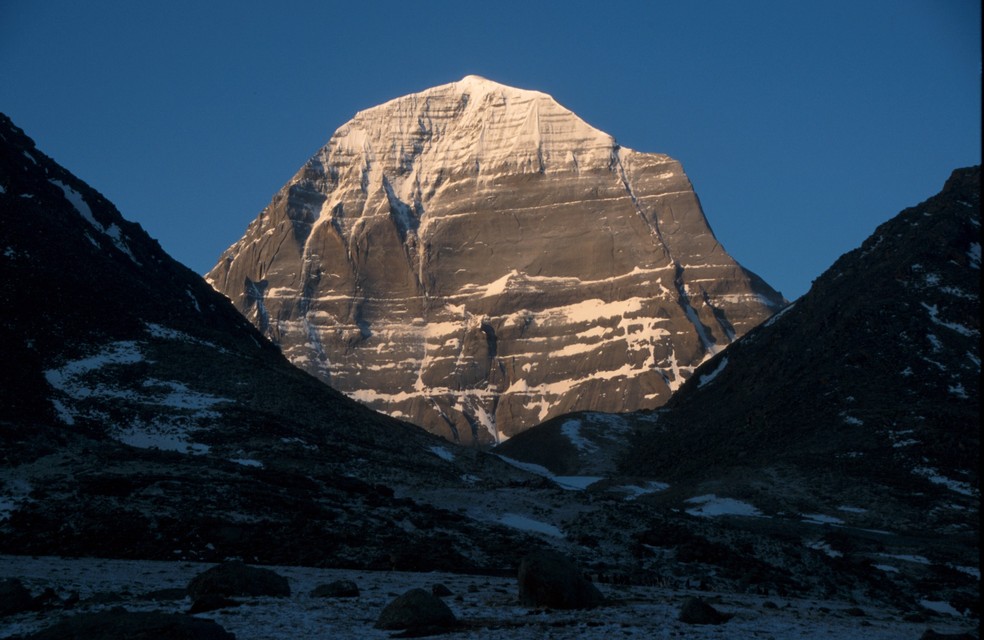 O Monte Kailash, com mais de 6 mil metros de altura, é considerado um lugar sagrado — Foto: QuartierLatin1968/Creative Commons