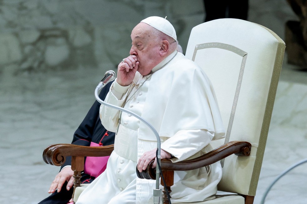 Papa Francisco há um mês, dias antes de sua internação — Foto: REUTERS/Remo Casilli