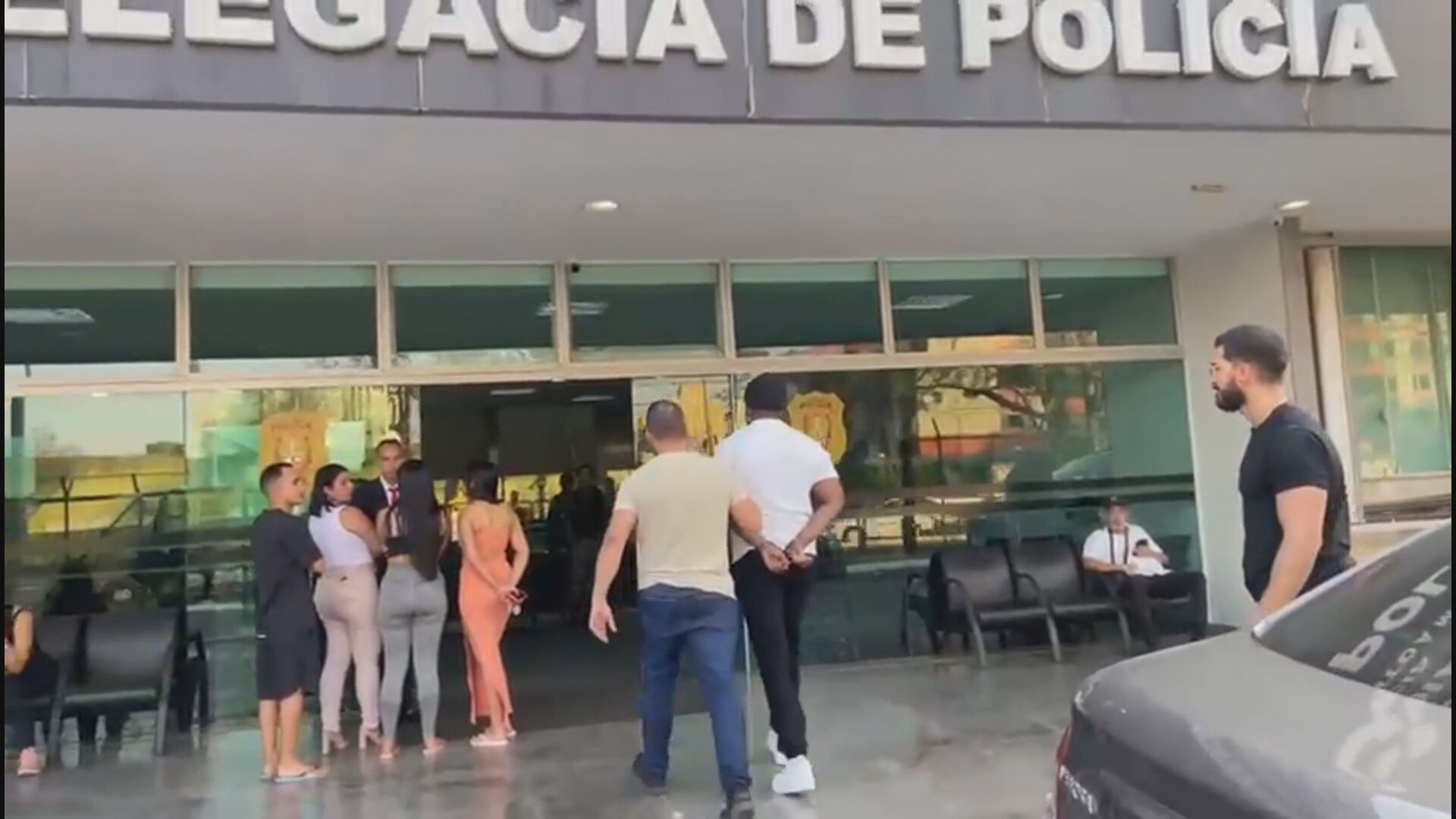 Líder de igreja é preso suspeito de estuprar adolescente de 13 anos no DF; homem usava videogame para atrair jovens