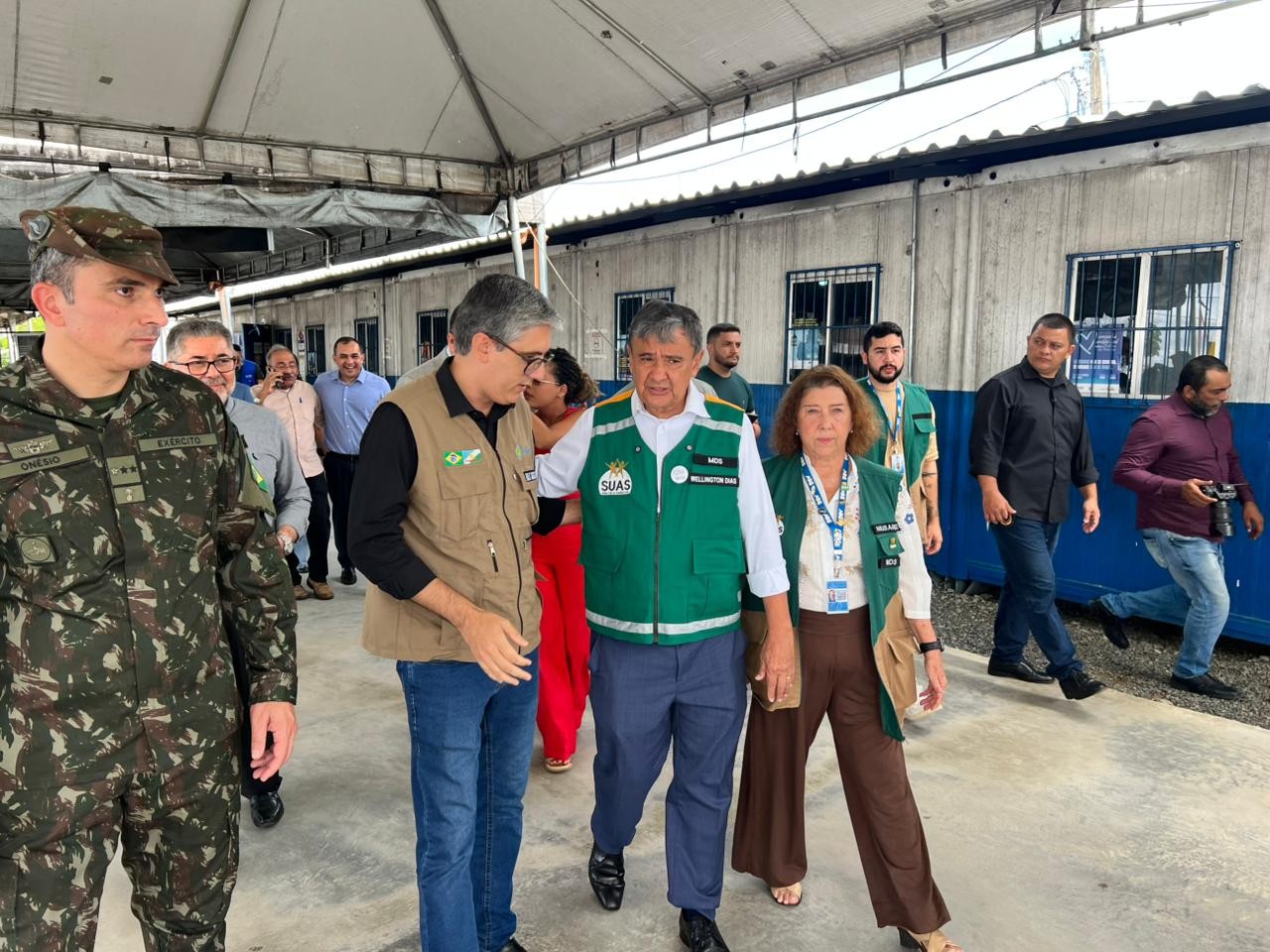 Governo Federal oferece alimento, água e higiene a migrantes após suspensão de projeto em Roraima, diz ministro