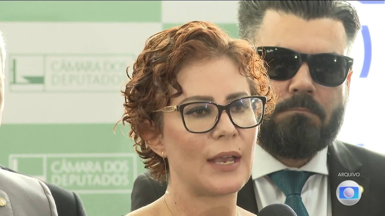 Moraes determina que a AGU tome providências sobre extradição de Zambelli