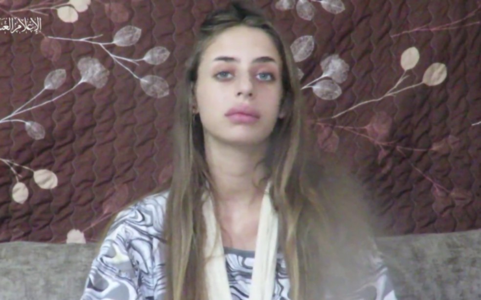 Imagem de Mia Schem em vídeo — Foto: Reprodução/Twitter