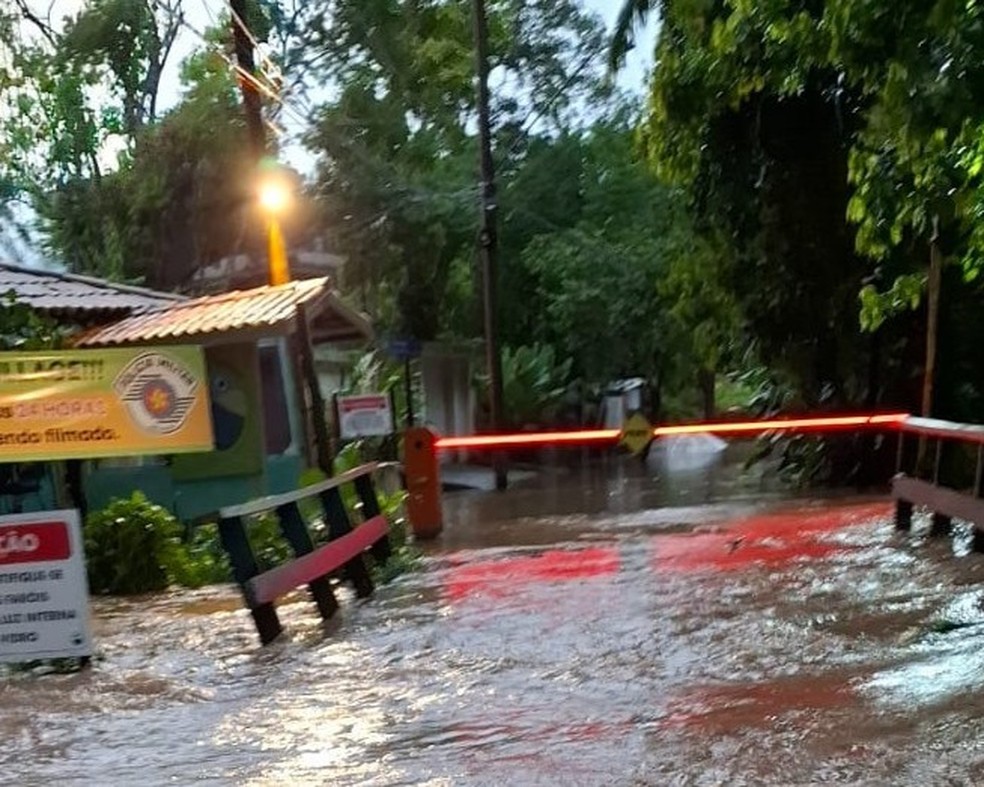 Chuva forte atinge S&atilde;o Sebasti&atilde;o &mdash; Foto: Prefeitura Municipal de S&atilde;o Sebasti&atilde;o