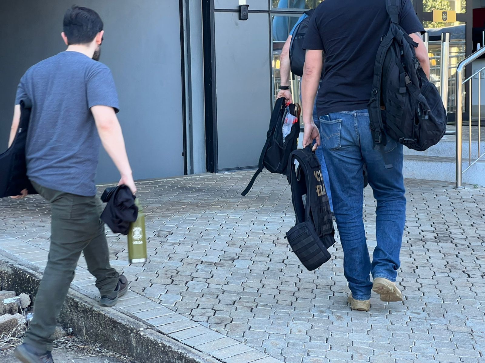 Três pessoas são presas em operação que investiga vazamento de informações sigilosas do STJ