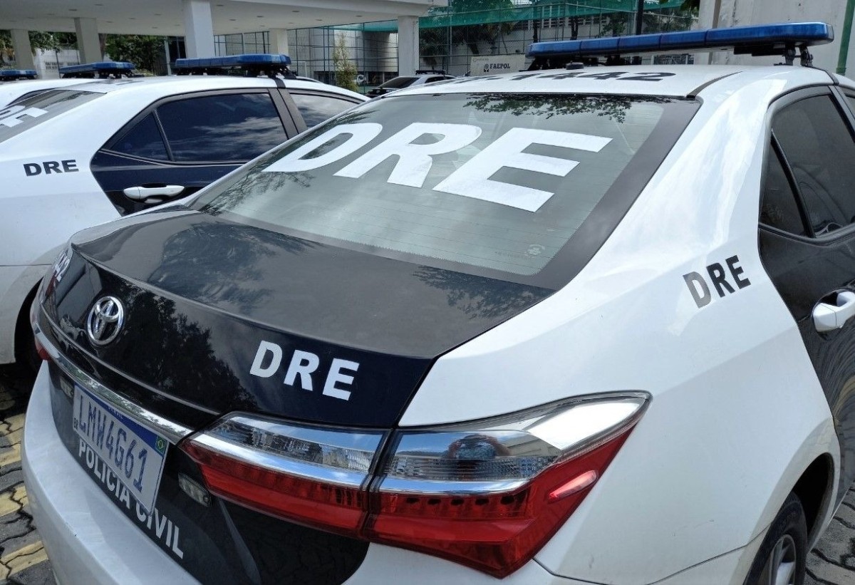 Polícia Civil deflagra operação contra facção que extorquia barqueiros em Paraty