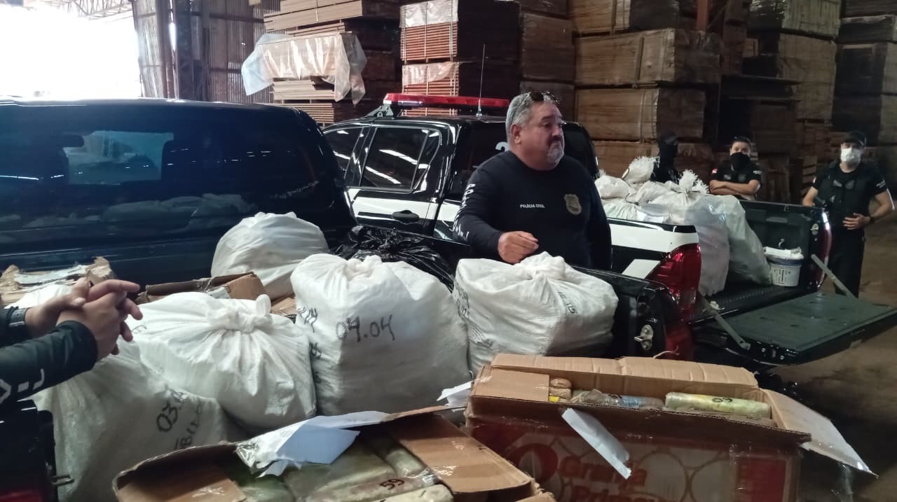 Operação integrada incinera cerca de 700 kg de drogas apreendidas na Base Candiru