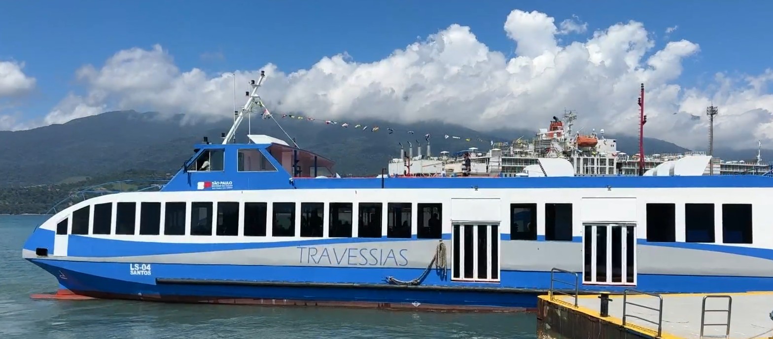 Nova lancha passa a operar na travessia de balsa entre São Sebastião e Ilhabela