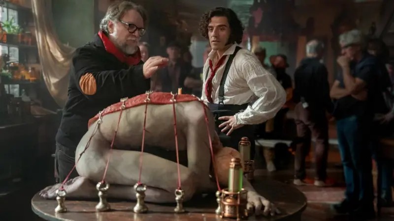 'Frankenstein': como é a versão de Guillermo del Toro do clássico, aplaudida por 13 minutos no Festival de Cinema de Veneza