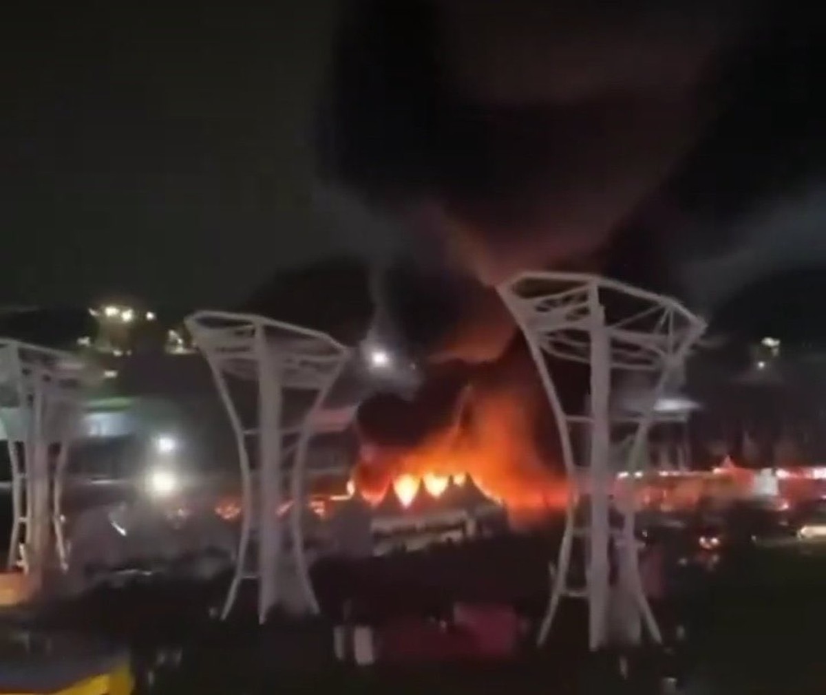 Fire hits Lollapalooza support tent