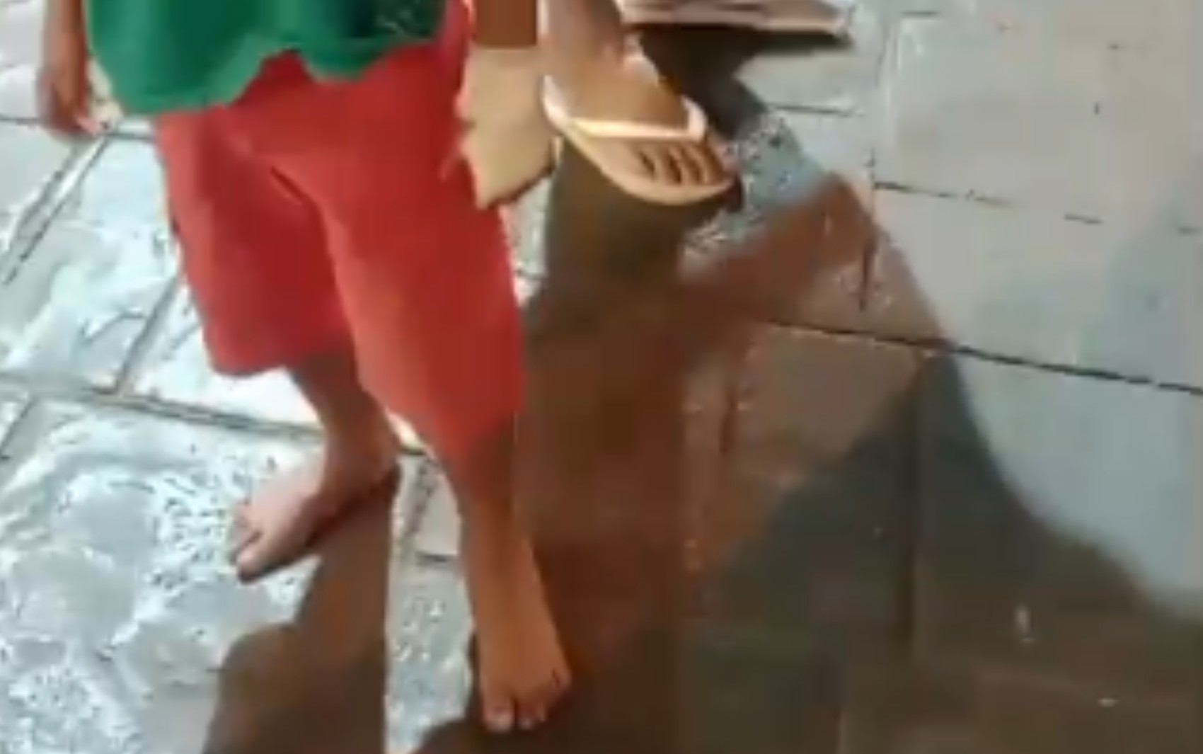 Mulher e sobrinho são baleados após briga por conta de móveis da casa em Pontal, SP; ex-marido é suspeito