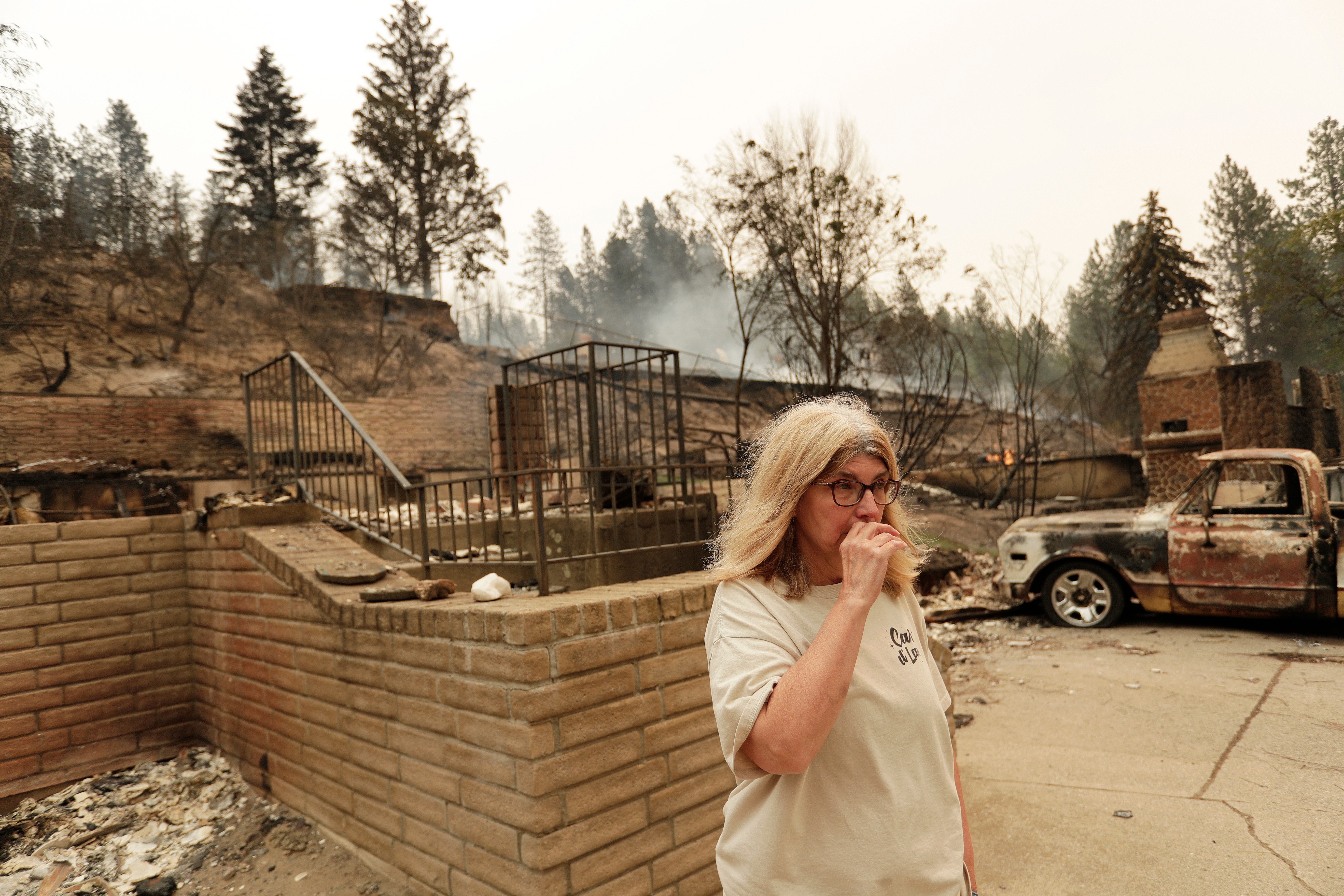 Incêndios florestais destroem mais de 600 estruturas e autoridades evacuam 5 mil em Washington