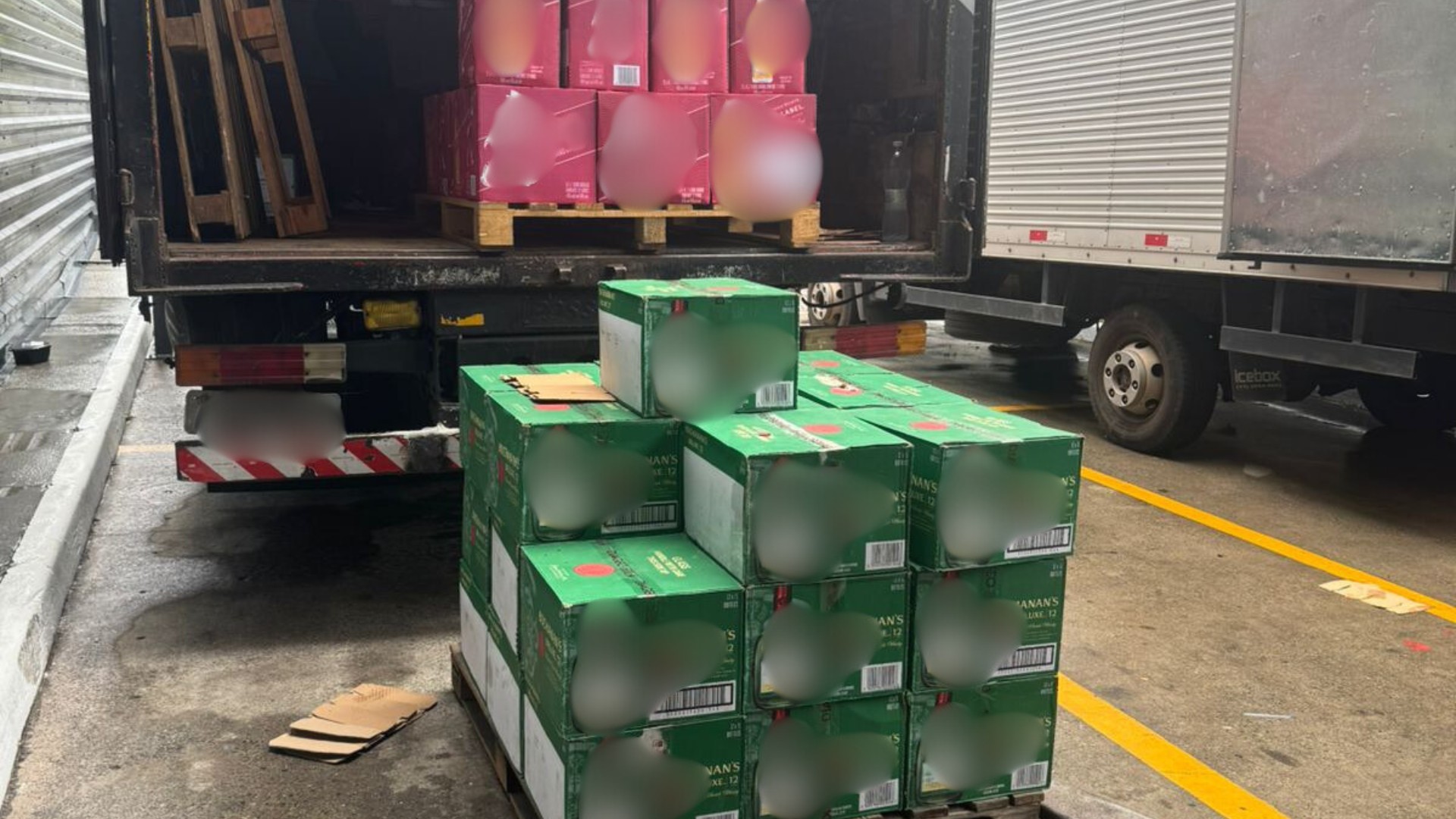 Quase 3 mil garrafas de bebidas falsificadas são apreendidas em Jundiaí