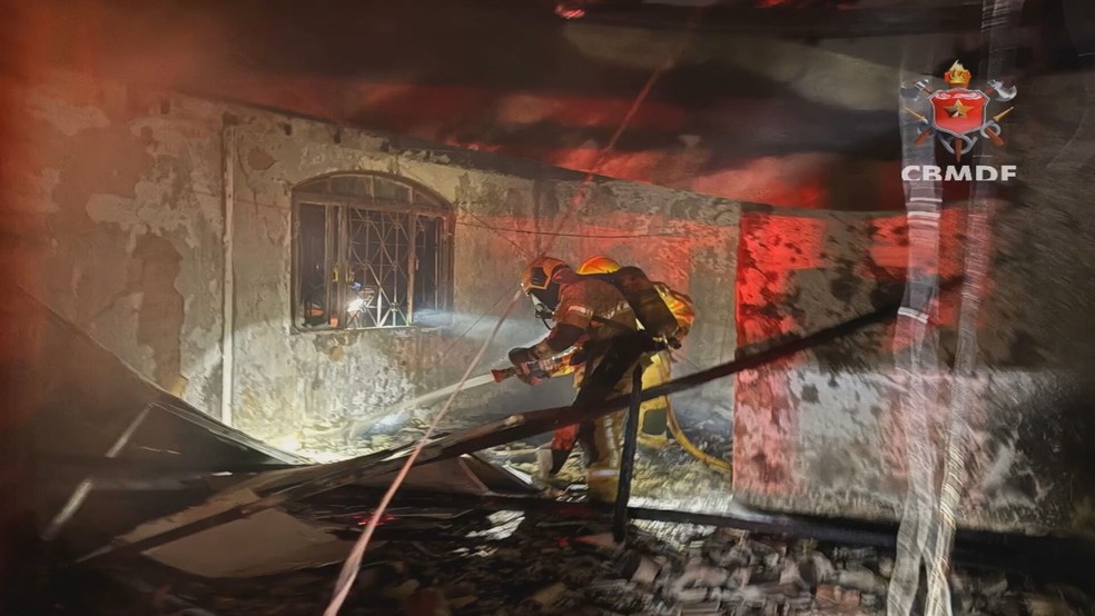 Incêndio em casa de recuperação de dependentes químicos no Paranoá. — Foto: CBMDF/Divulgação