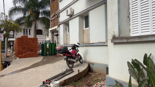 Arroio do Meio prepara local para moradias provisórias e hospital reabriu em Roca Sales - Programa: Jornal do Almoço 