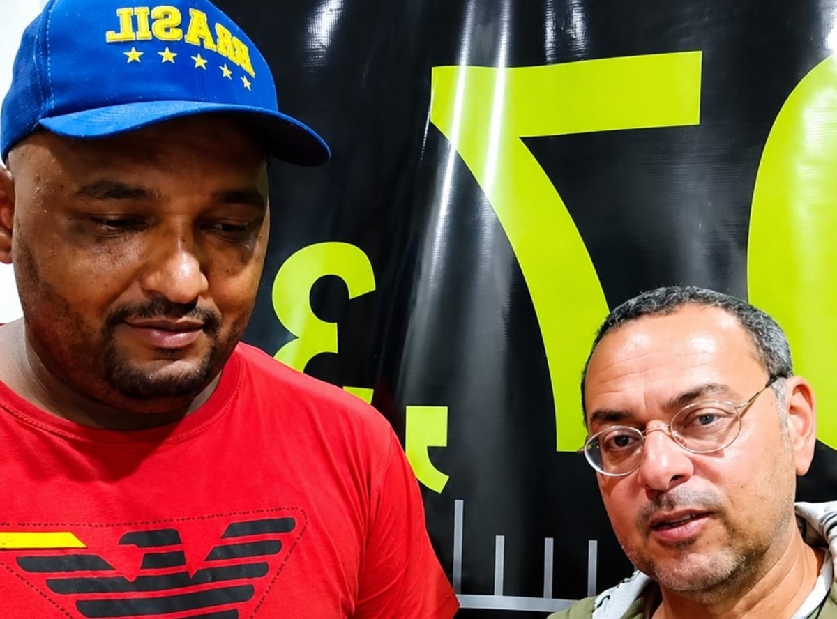 Homem encontra carteira com R$ 2 mil e mobiliza rádio para encontrar dono em MG 