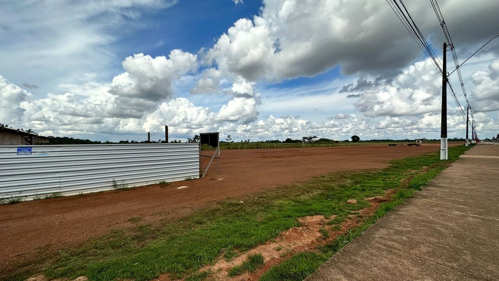 Local onde será o estacionamento do Espaço Alternativo de Porto Velho  — Foto: Jefferson Carvalho/Rede Amazônica