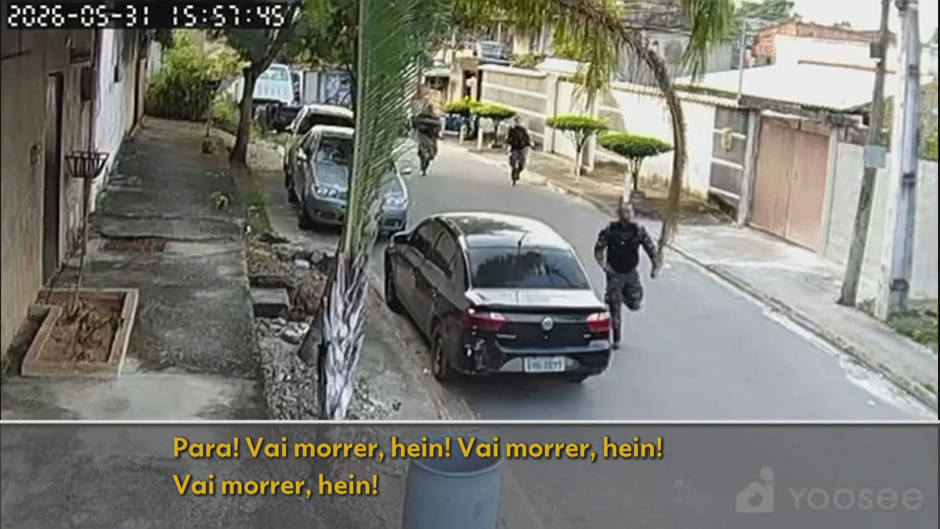 Vídeo mostra PMs gritando ‘vai morrer!’ para motociclista morto a tiros durante abordagem em São Gonçalo 